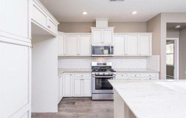 10850 N Braden Way, Fresno, CA 93730