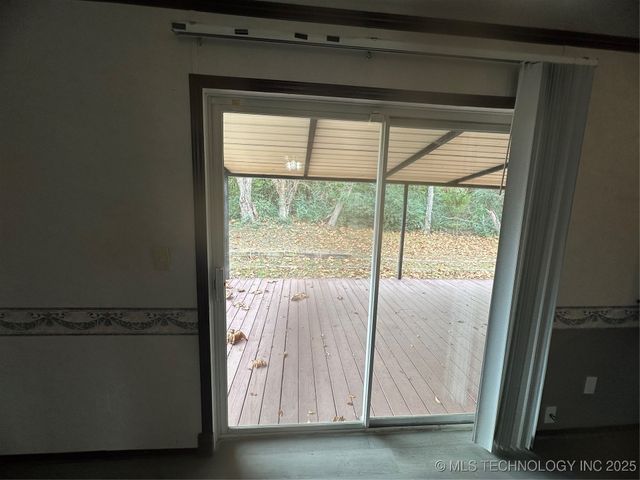 1931 Coon Creek, Eufaula, OK 74432