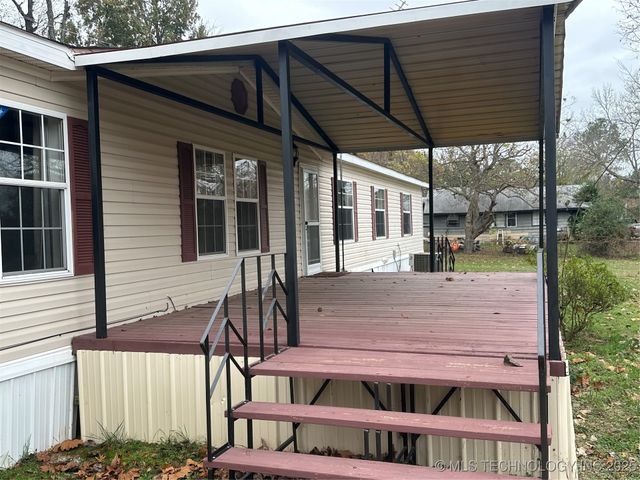 1931 Coon Creek, Eufaula, OK 74432