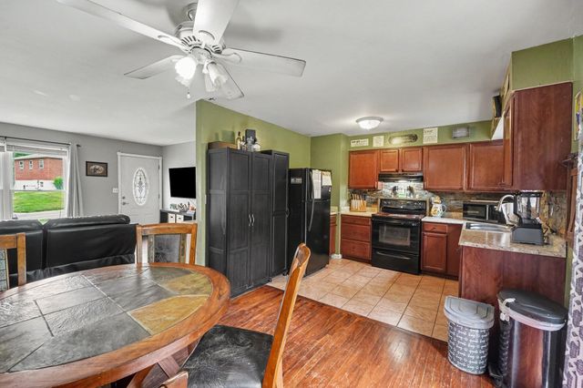 11777 Manor Lake Drive, Independence, KY 41051