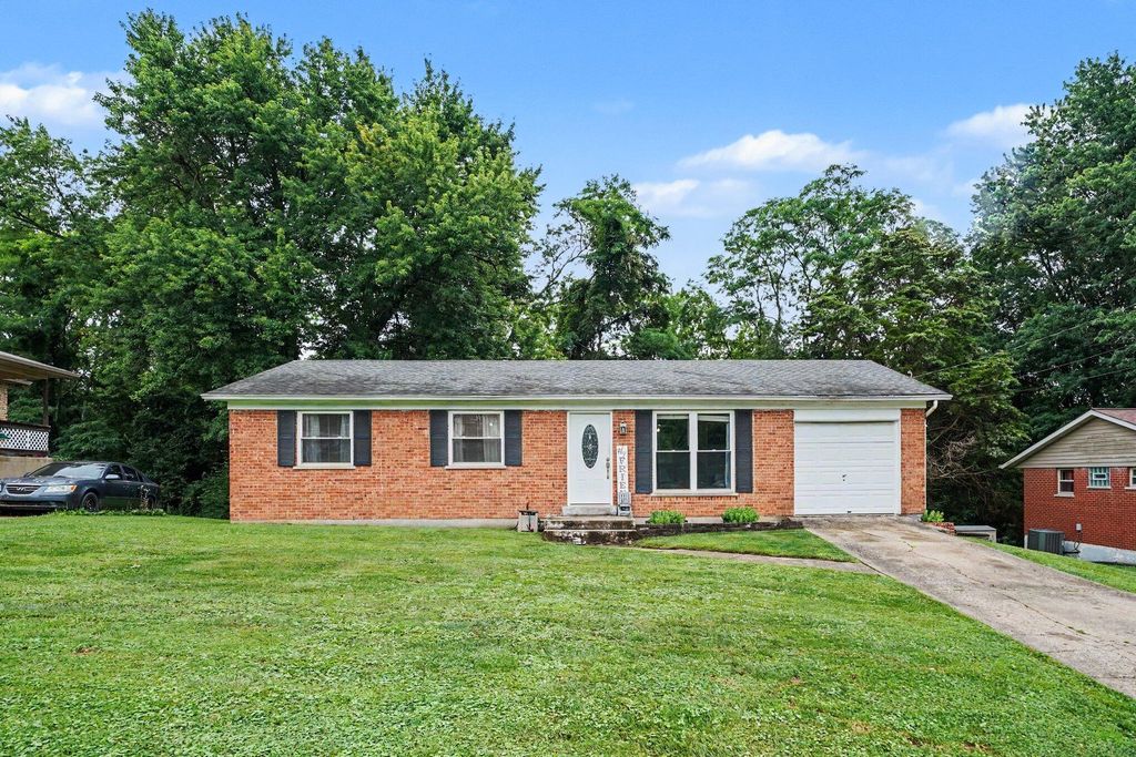 11777 Manor Lake Drive, Independence, KY 41051
