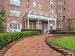 84-49 168 Street, Jamaica Hills, NY 11432