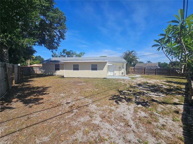 7000 BRENTFORD ROAD, Sarasota, FL 34241