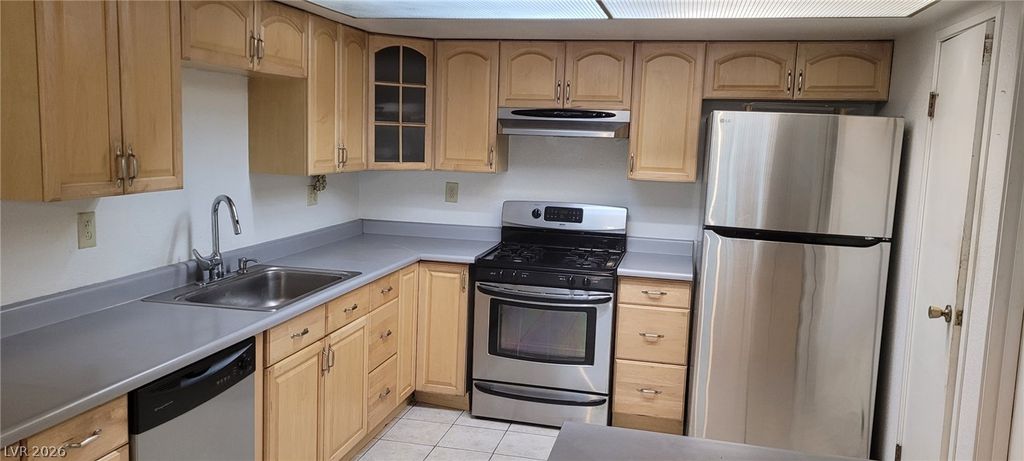 600 Buttonwood Lane, Las Vegas, NV 89107 — photo 2