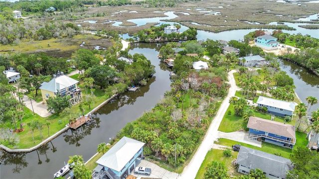 12073 W GULF BREEZE COURT, Crystal River, FL 34429