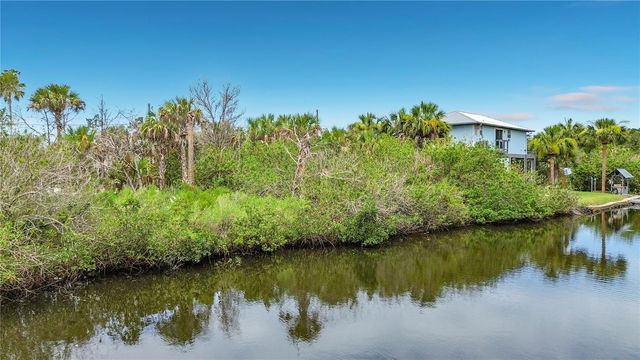 12073 W GULF BREEZE COURT, Crystal River, FL 34429