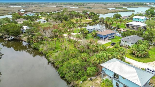12073 W GULF BREEZE COURT, Crystal River, FL 34429