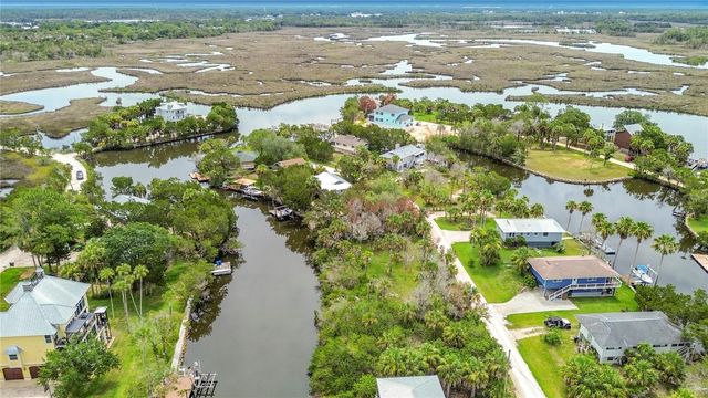 12073 W GULF BREEZE COURT, Crystal River, FL 34429