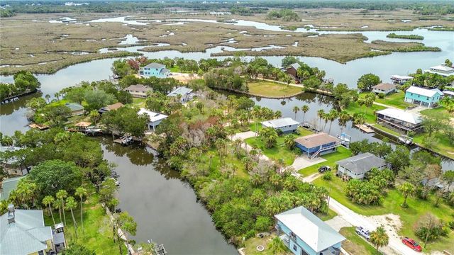 12073 W GULF BREEZE COURT, Crystal River, FL 34429