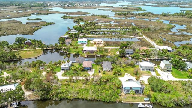 12073 W GULF BREEZE COURT, Crystal River, FL 34429