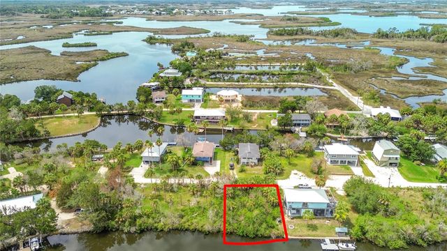 12073 W GULF BREEZE COURT, Crystal River, FL 34429
