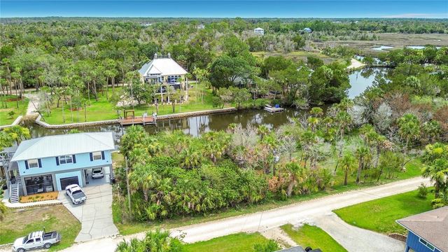 12073 W GULF BREEZE COURT, Crystal River, FL 34429