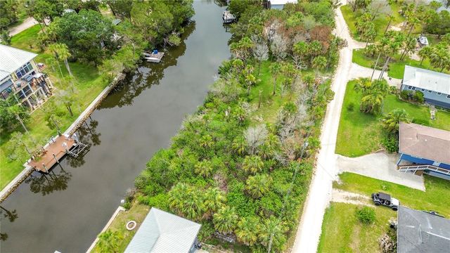 12073 W GULF BREEZE COURT, Crystal River, FL 34429