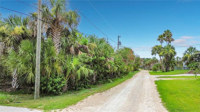 12073 W GULF BREEZE COURT, Crystal River, FL 34429