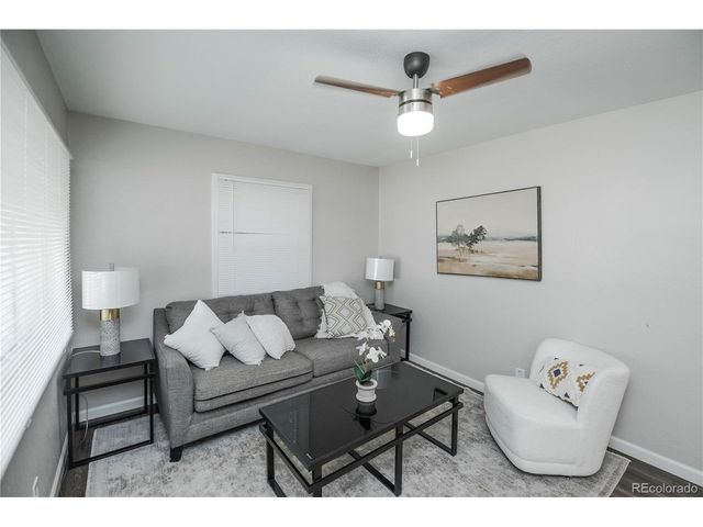 1965 Joliet St, Aurora, CO 80010
