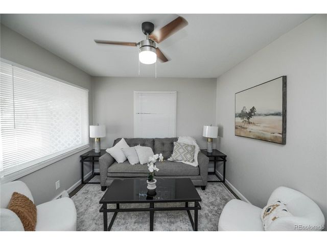 1965 Joliet St, Aurora, CO 80010