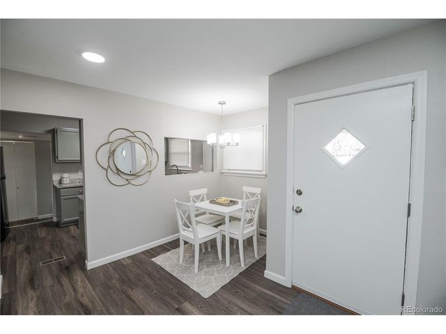 1965 Joliet St, Aurora, CO 80010