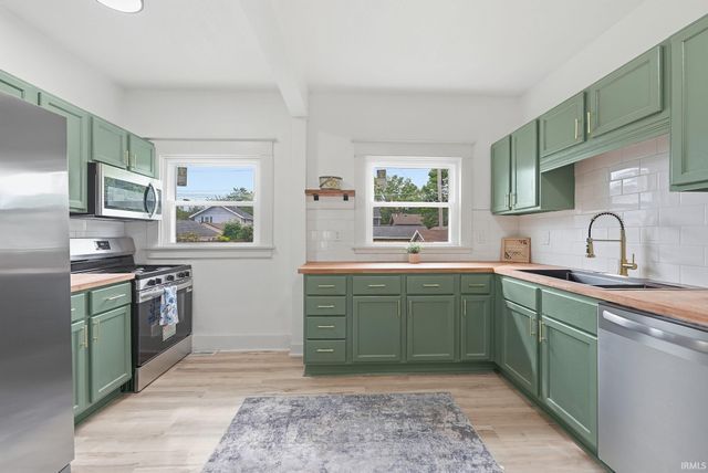 4124 Fairfield Avenue, Fort Wayne, IN 46807