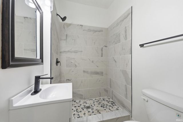 4124 Fairfield Avenue, Fort Wayne, IN 46807