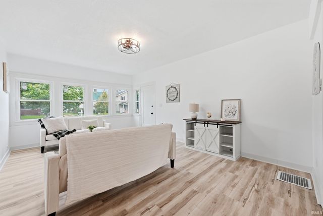 4124 Fairfield Avenue, Fort Wayne, IN 46807