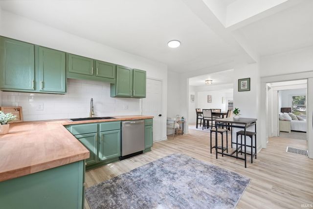 4124 Fairfield Avenue, Fort Wayne, IN 46807