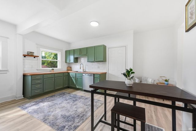 4124 Fairfield Avenue, Fort Wayne, IN 46807