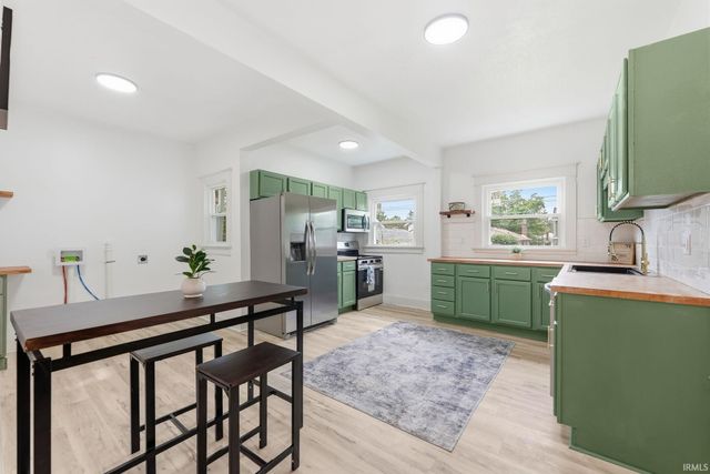 4124 Fairfield Avenue, Fort Wayne, IN 46807
