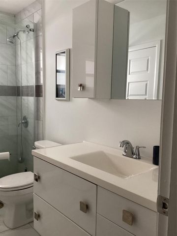 4299 NW 16 Th Street 108, Lauderhill, FL 33313