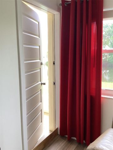 4299 NW 16 Th Street 108, Lauderhill, FL 33313