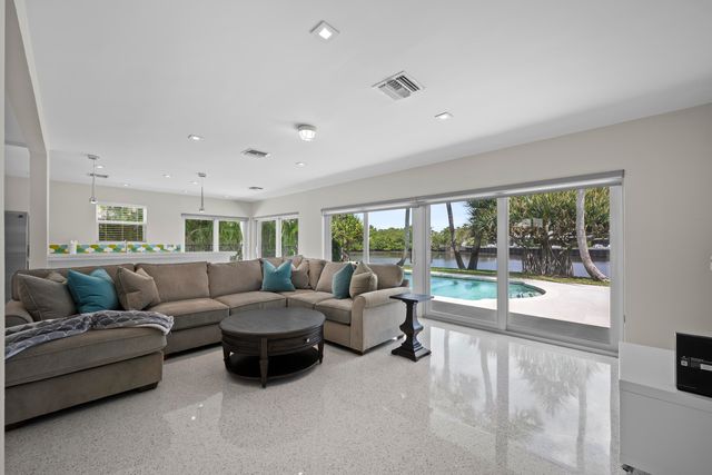 2259 Ibis Isle Road E, Palm Beach, FL 33480