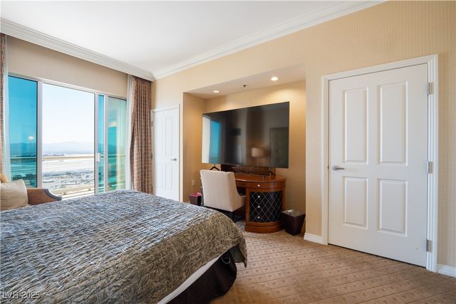 135 East Harmon Avenue 3014, Las Vegas, NV 89109