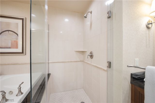 135 East Harmon Avenue 3014, Las Vegas, NV 89109