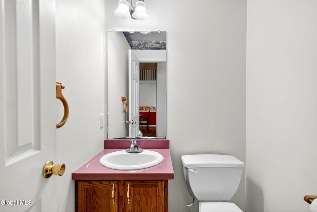 31 Torrey pines, Clifton Park, NY 12065