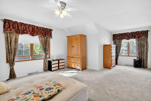 31 Torrey pines, Clifton Park, NY 12065