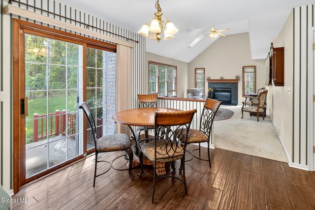 31 Torrey pines, Clifton Park, NY 12065