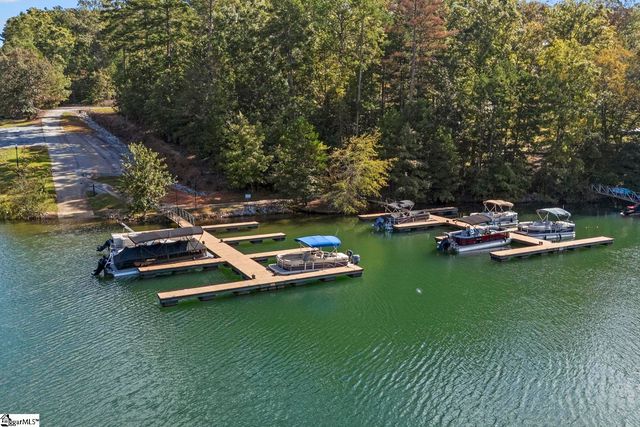 940 Coachmans Trail, West Union, SC 29696