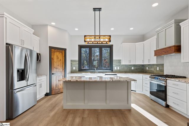 940 Coachmans Trail, West Union, SC 29696