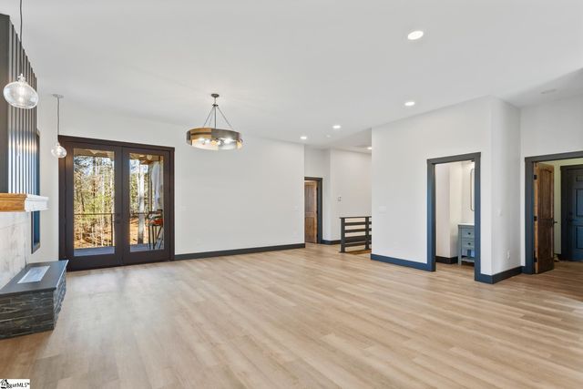 940 Coachmans Trail, West Union, SC 29696