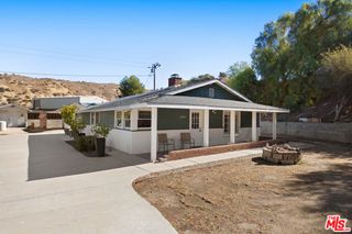 16166 Sierra Highway, Santa Clarita, CA 91390