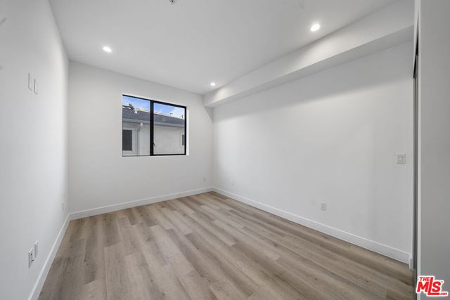5612 Lexington Avenue 203, Los Angeles, CA 90038