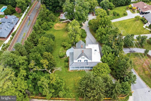 1600 W JOPPA RD, Towson, MD 21204