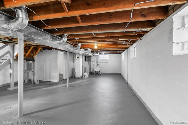 16177 Birwood Street, Detroit, MI 48221