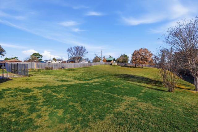 810 Waite Drive, Copper Canyon, TX 75077