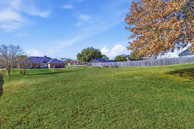 810 Waite Drive, Copper Canyon, TX 75077