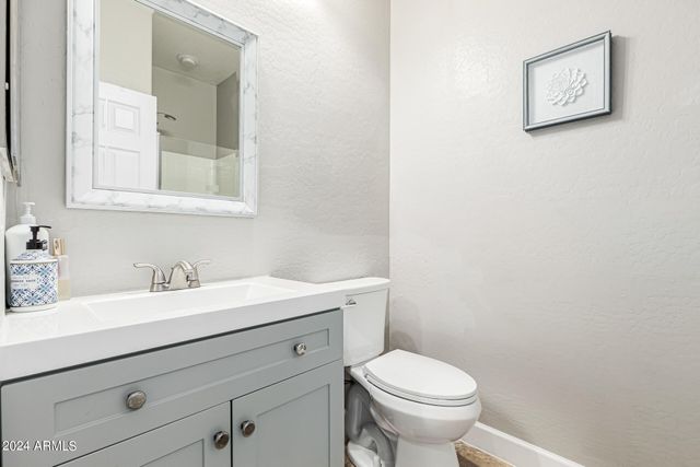 4337 E VAUGHN Avenue, Gilbert, AZ 85234