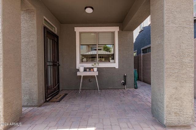 4337 E VAUGHN Avenue, Gilbert, AZ 85234