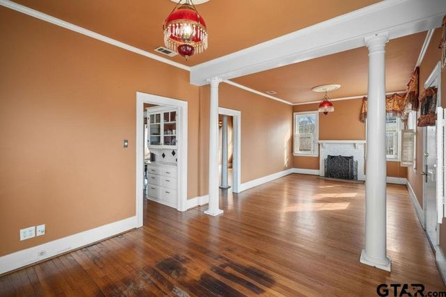 315 Mockingbird Ln., Tyler, TX 75701