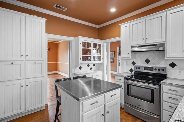 315 Mockingbird Ln., Tyler, TX 75701