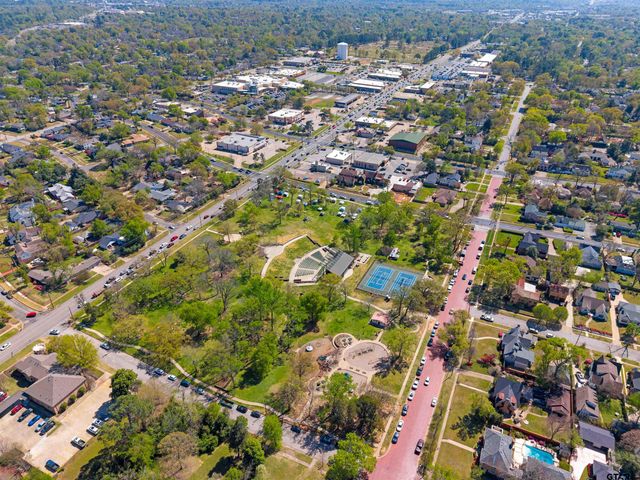 315 Mockingbird Ln., Tyler, TX 75701