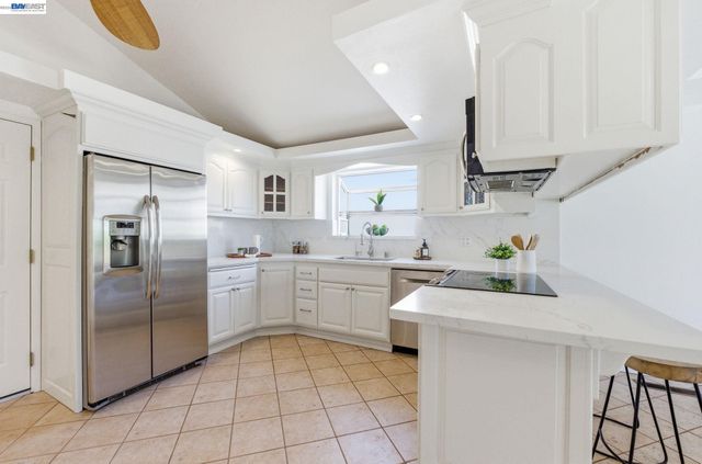 2446 Bing Pl, Union City, CA 94587